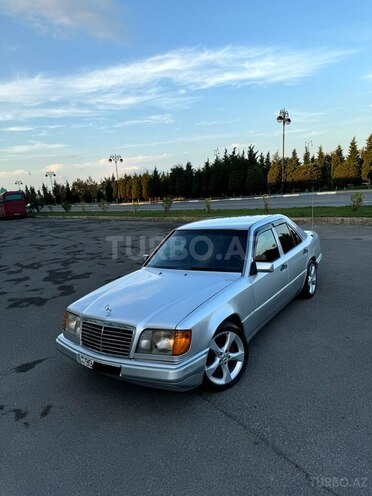 Mercedes E 220 1995, 430,266 km - 2.2 l - Bakı