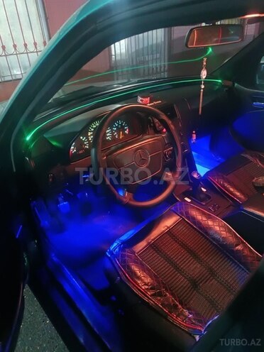 Mercedes C 180 1998, 320,000 km - 1.8 л - Tovuz