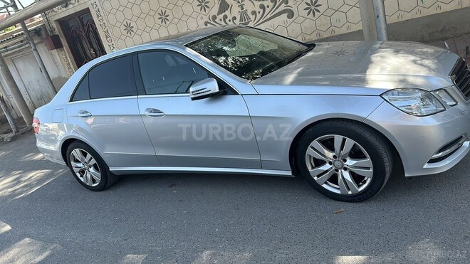 Mercedes E 250 4MATIC 2012, 220,000 km - 2.1 l - Bakı