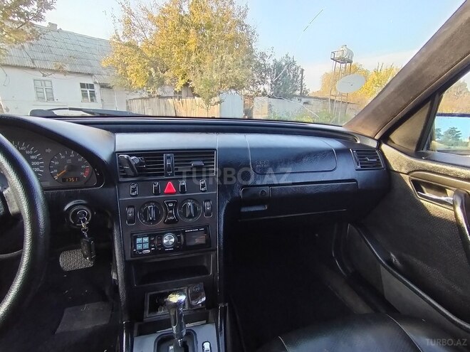 Mercedes C 180 1995, 433,000 km - 1.8 l - Saatlı