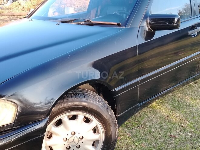 Mercedes C 180 1995, 433,000 km - 1.8 l - Saatlı