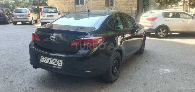 Opel Astra 2015, 215,000 km - 1.4 l - Bakı