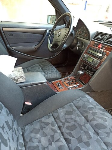 Mercedes C 200 1999, 244,500 km - 2.0 л - Bakı