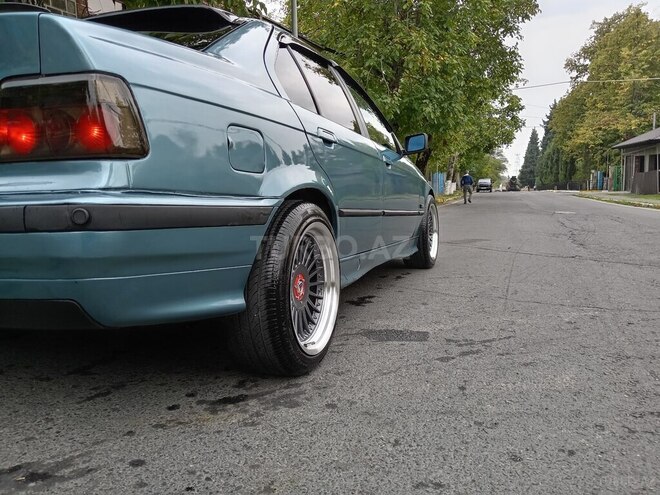 BMW 318 1995, 411,000 km - 1.8 l - Bakı