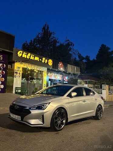 Hyundai Elantra 2019, 215,000 km - 2.0 l - Bakı