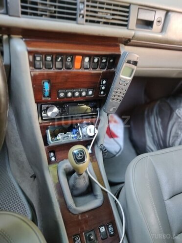 Mercedes E 300-5