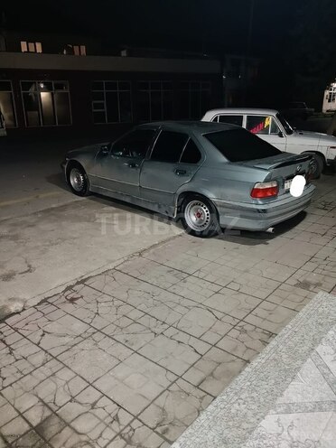 BMW 318 1994, 314,000 km - 1.8 l - Quba