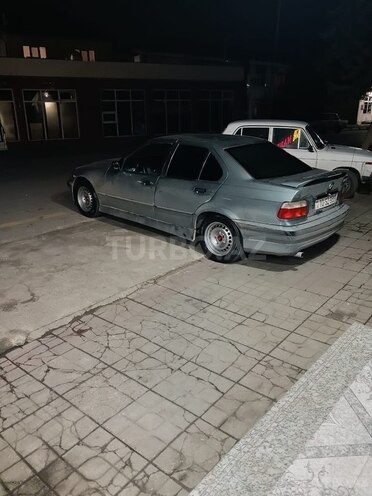 BMW 318 1994, 314,000 km - 1.8 l - Quba