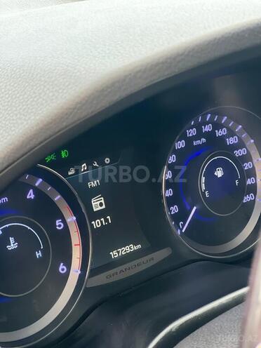Hyundai Grandeur 2015, 155,800 km - 2.2 l - Bakı