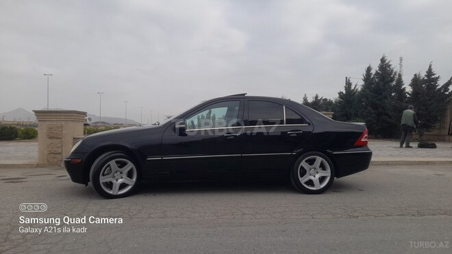 Mercedes C 240 2003, 234,300 km - 2.4 l - Ağcabədi