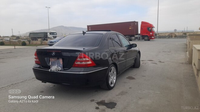Mercedes C 240 2003, 234,300 km - 2.4 l - Ağcabədi