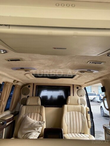 Volkswagen Multivan 2010, 85,000 km - 2.5 l - Bakı