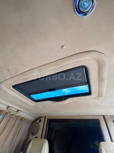 Volkswagen Multivan 2010, 85,000 km - 2.5 l - Bakı