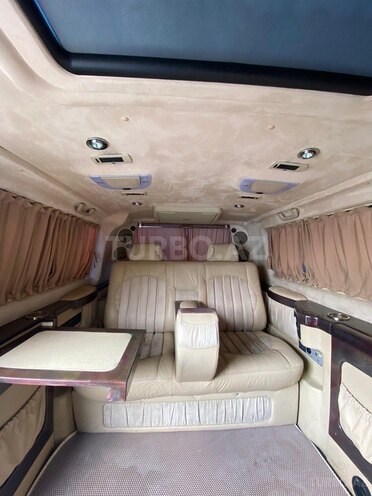 Volkswagen Multivan 2010, 85,000 km - 2.5 l - Bakı