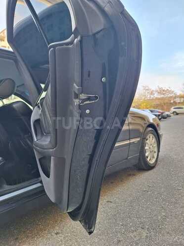 Mercedes E 240 2001, 247,000 km - 2.4 l - Bakı