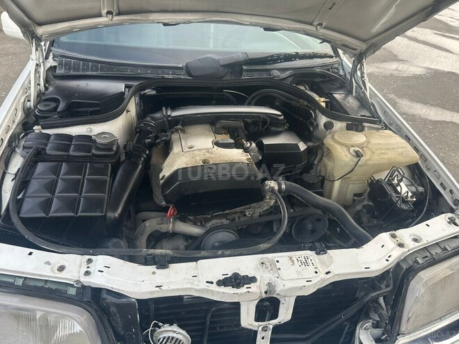 Mercedes C 200 1997, 380,000 km - 2.0 l - Bakı