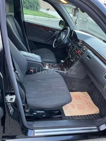 Mercedes E 220 d 2000, 329,139 km - 2.2 l - Gəncə