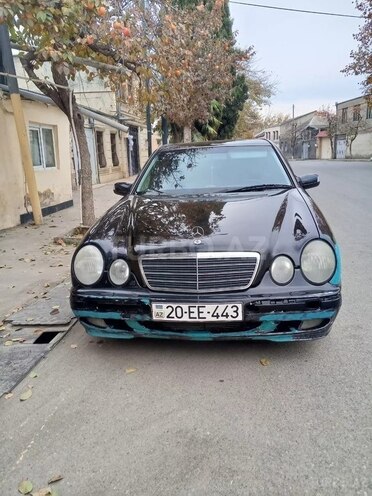 Mercedes E 220 d 2000, 329,139 km - 2.2 l - Gəncə