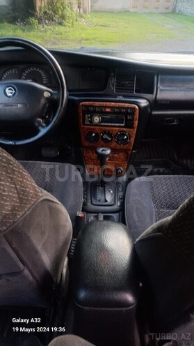 Opel Vectra 1997, 235,000 km - 2.0 l - Zaqatala