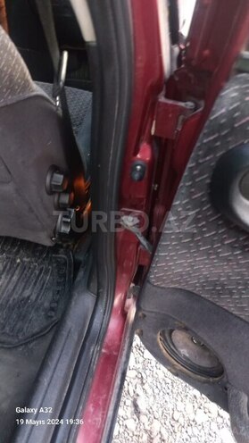 Opel Vectra 1997, 235,000 km - 2.0 l - Zaqatala