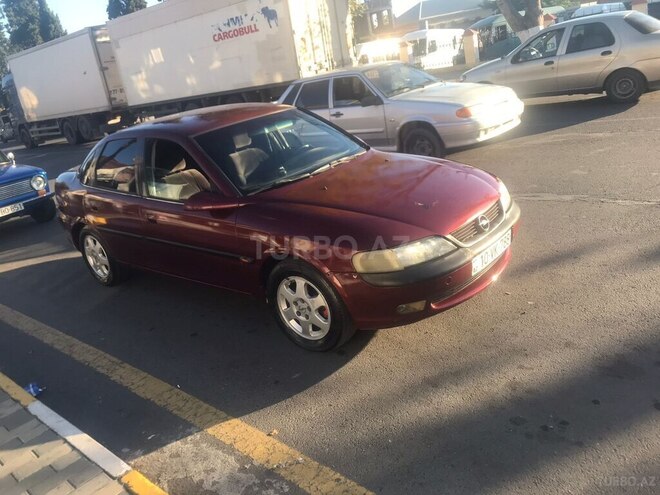 Opel Vectra 1997, 235,000 km - 2.0 l - Zaqatala