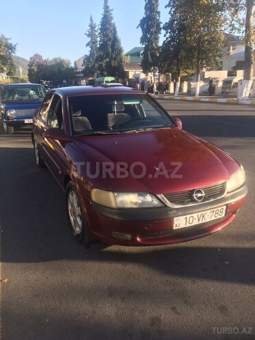 Opel Vectra 1997, 235,000 km - 2.0 l - Zaqatala