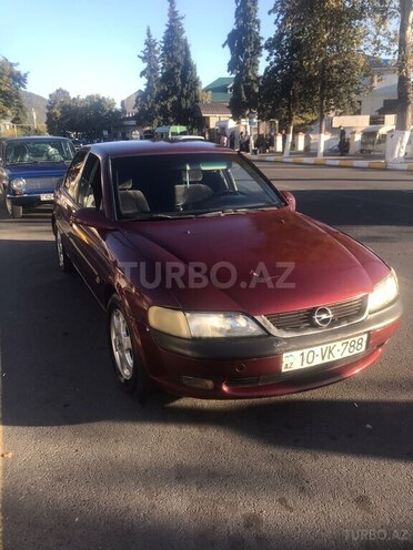 Opel Vectra 1997, 235,000 km - 2.0 l - Zaqatala