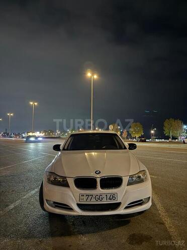 BMW 320-1