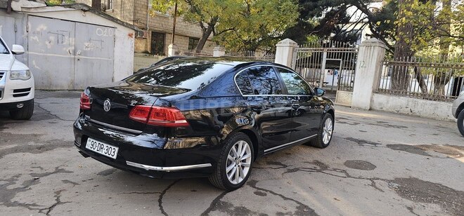 Volkswagen Passat 2013, 203,000 km - 1.8 л - Bakı