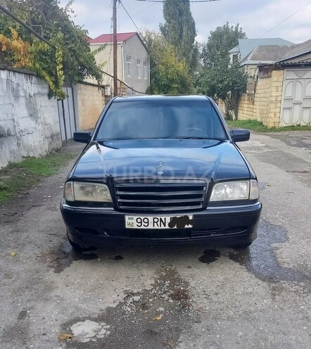 Mercedes C 180 2000, 370,000 km - 1.8 л - Quba