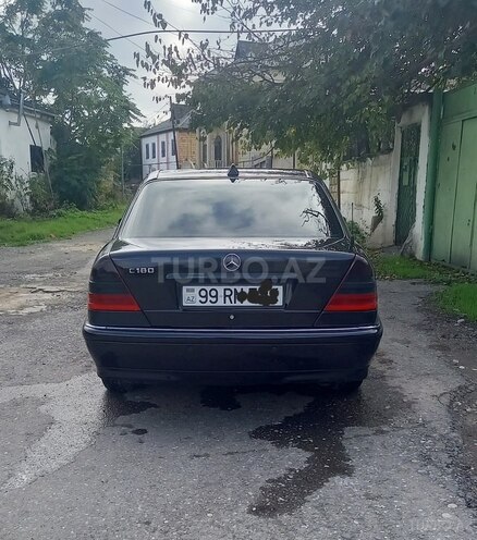 Mercedes C 180 2000, 370,000 km - 1.8 л - Quba