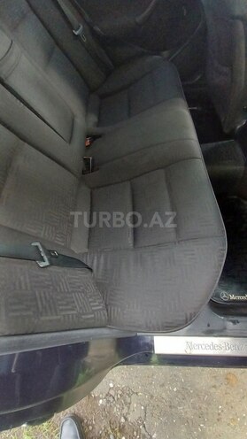 Mercedes C 180 2000, 370,000 km - 1.8 л - Quba
