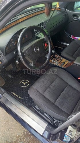 Mercedes C 180 2000, 370,000 km - 1.8 л - Quba