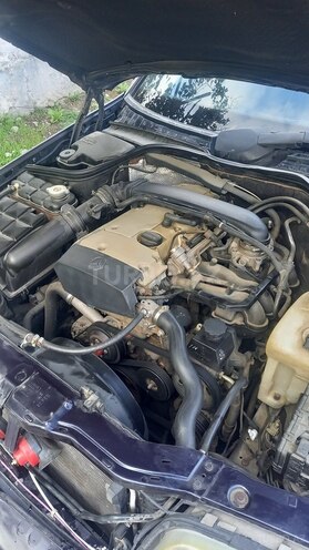 Mercedes C 180 2000, 370,000 km - 1.8 л - Quba