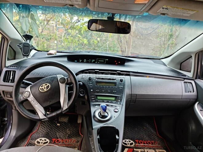 Toyota Prius 2011, 262,000 km - 1.8 l - Bakı