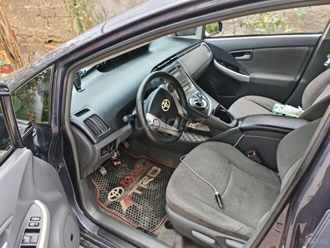 Toyota Prius 2011, 262,000 km - 1.8 l - Bakı