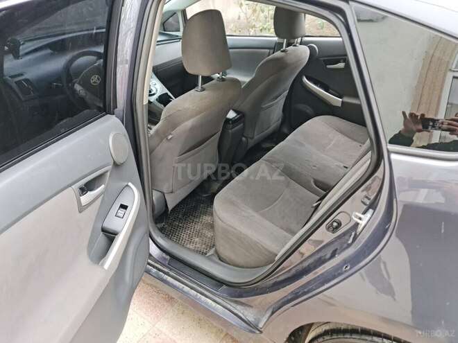Toyota Prius 2011, 262,000 km - 1.8 l - Bakı