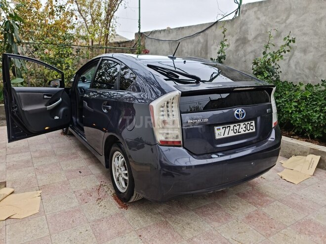Toyota Prius 2011, 262,000 km - 1.8 l - Bakı