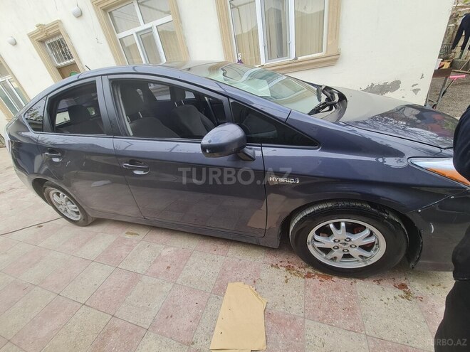 Toyota Prius 2011, 262,000 km - 1.8 l - Bakı