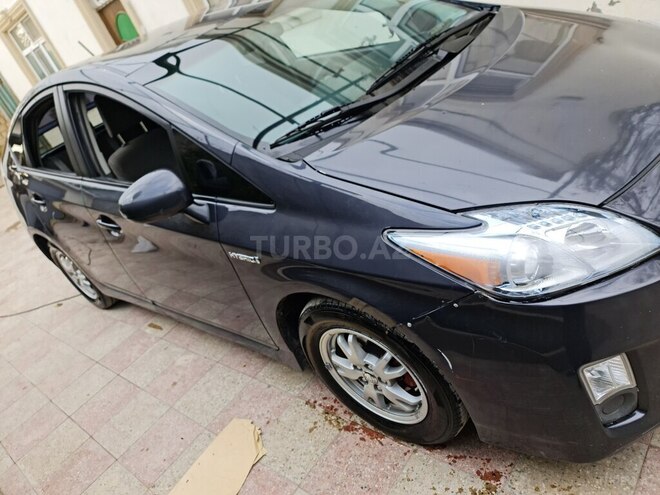 Toyota Prius 2011, 262,000 km - 1.8 l - Bakı