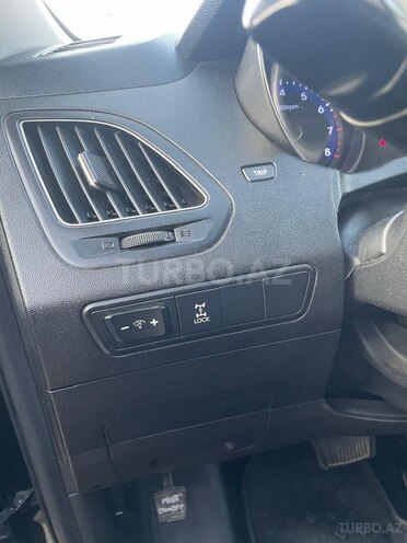 Hyundai ix35 2010, 158,000 km - 2.0 l - Bakı