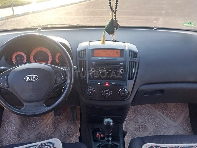 Kia Ceed 2007, 297,403 km - 1.4 л - Saatlı