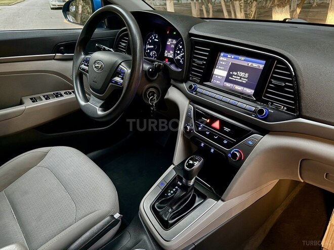 Hyundai Elantra 2017, 257,000 km - 2.0 л - Bakı