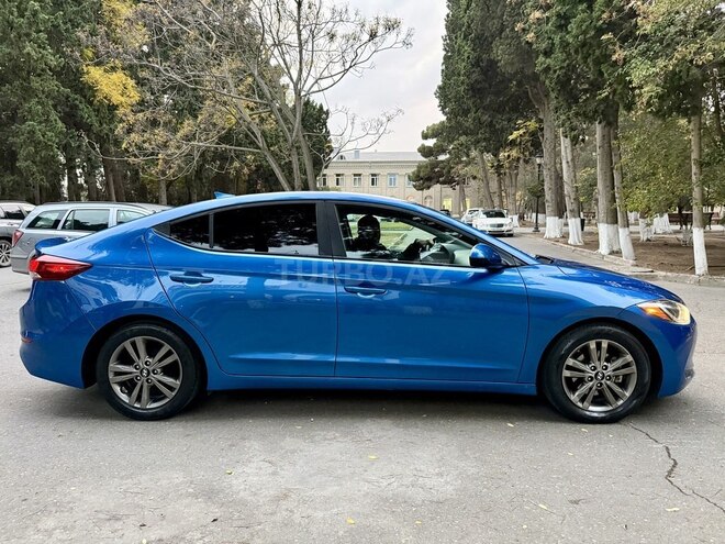 Hyundai Elantra 2017, 257,000 km - 2.0 л - Bakı
