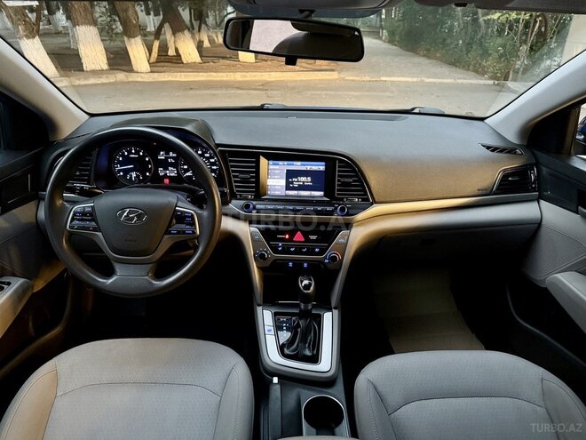 Hyundai Elantra 2017, 257,000 km - 2.0 л - Bakı