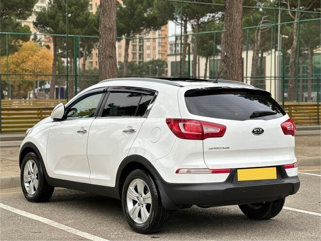 Kia Sportage 2011, 170,000 km - 2.0 l - Bakı