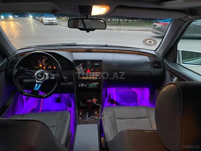 Mercedes C 220 1995, 313,545 km - 2.2 l - Bakı