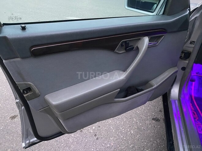 Mercedes C 220 1995, 313,545 km - 2.2 l - Bakı