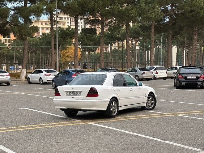 Mercedes C 240 1998, 252,000 km - 2.4 l - Bakı