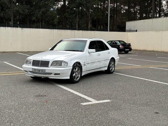 Mercedes C 240 1998, 252,000 km - 2.4 l - Bakı